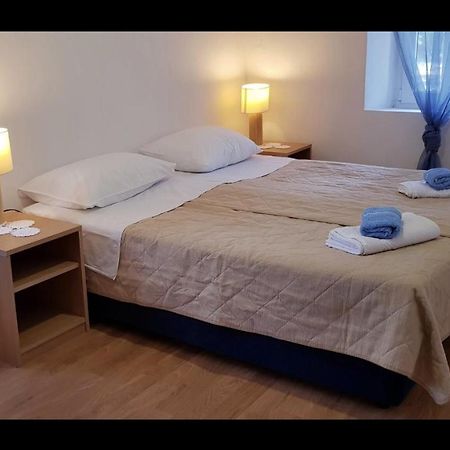 فيلا Charming House Lovro Prožura المظهر الخارجي الصورة